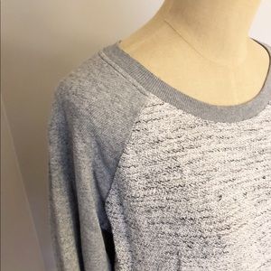 Liz Lange gray maternity sweatshirt